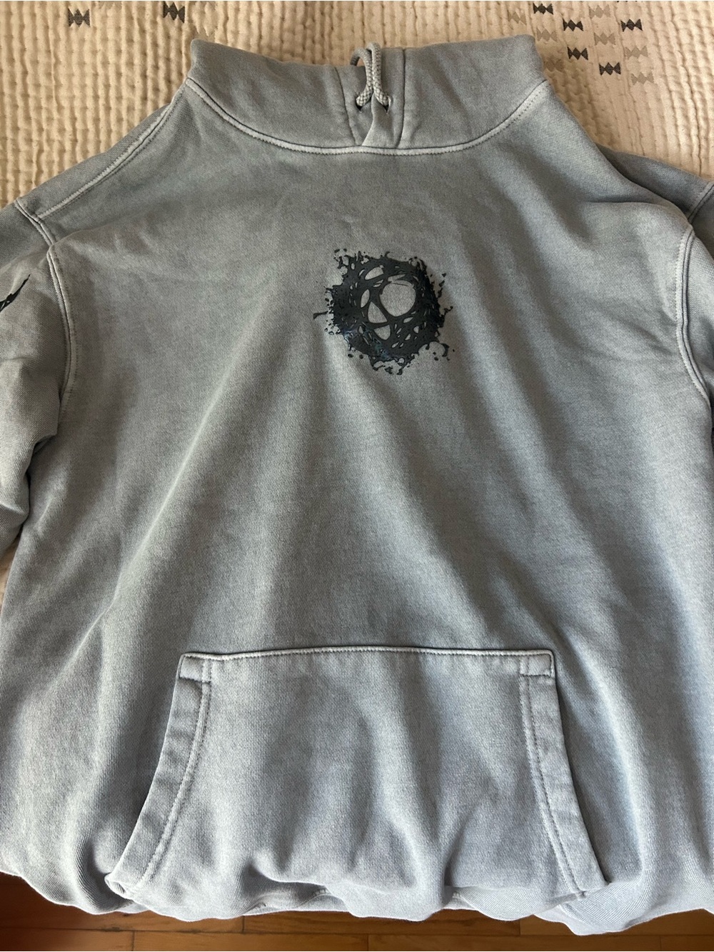 ARCANE OFFICIAL RIOT GAMES MERCH. Pullover Hoodie with JayViktor/ANOMALY